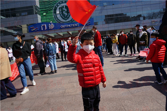 「援鄂」终于团圆啦！青岛第一批援鄂医疗队员结束隔离平安返青