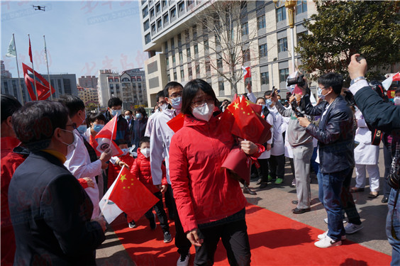 「援鄂」终于团圆啦！青岛第一批援鄂医疗队员结束隔离平安返青