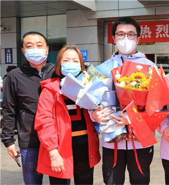 「援鄂」终于团圆啦！青岛第一批援鄂医疗队员结束隔离平安返青