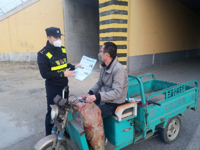 【铁警】青岛铁警全力做好清明安保 假期首日查获危险品2696起