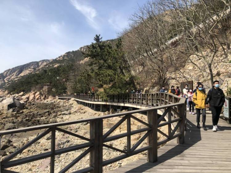「4.2」清明假期三天崂山接待游客4.2万人次 客流平稳秩序良好