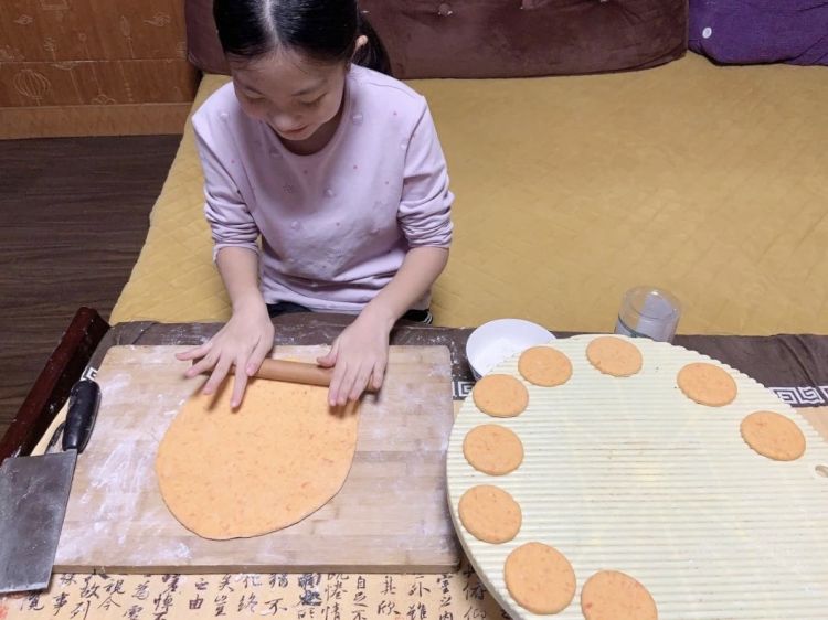 「必修课」劳动教育将成必修课 市民：体现了全科育人 很有必要