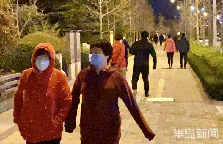 『李村河』灯光摇曳繁花似锦 夜游李村河看不一样的美景