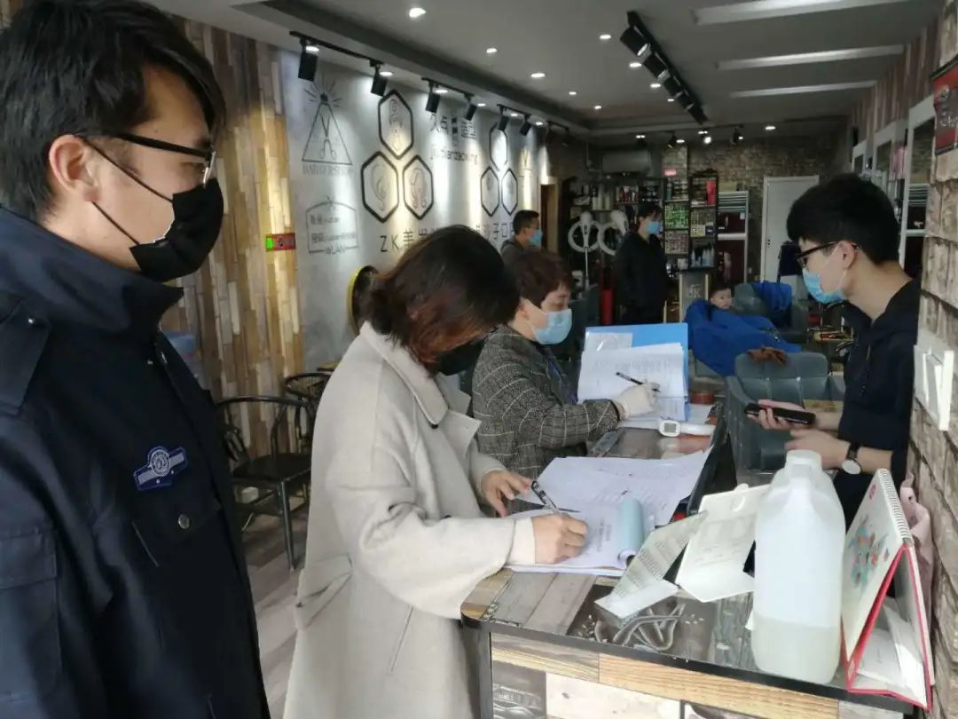 「两不误」崂山网格员在行动：齐头并进广宣传 排查罂粟两不误