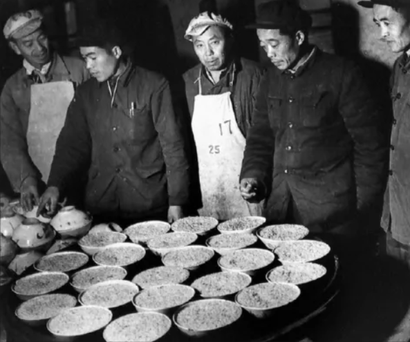 分餐制@齐鲁山海经：山东人的分餐制几千年前就有了