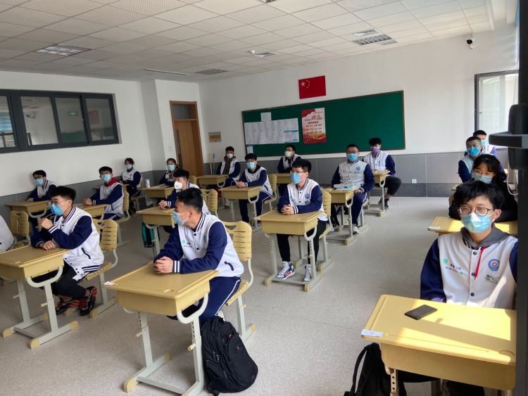 20■山东省轻工工程学校2017级126名学生开学啦 每间教室20人