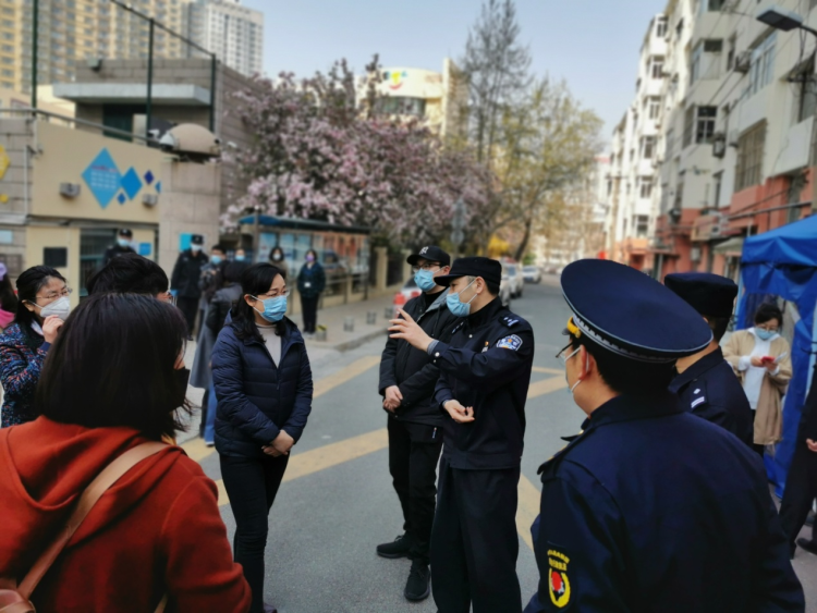 『联控』青岛定陶路小学协同多部门实施疫情防控实战演练 协力构建安全校园