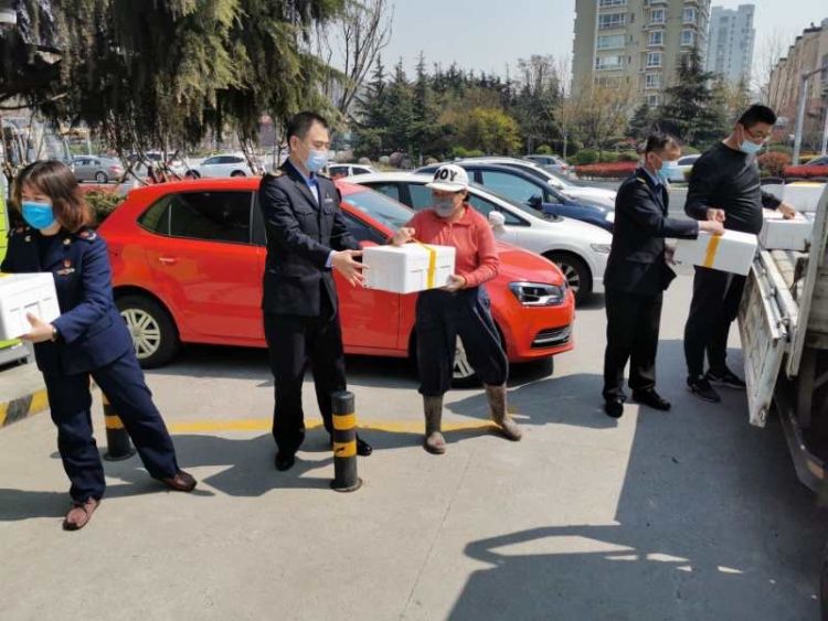 [百万斤]崂山区市场监管局多渠道助力滞销扇贝找买家 获央视点赞