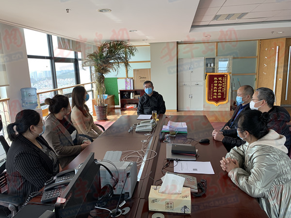 「市南区」青岛市派驻市南联系服务企业工作队：责任扛肩上 企业在心中