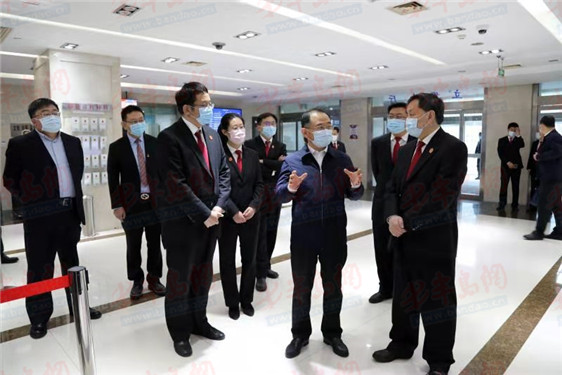 『』多方力量参与共促解决执行难 青岛中院执行和解中心揭牌成立