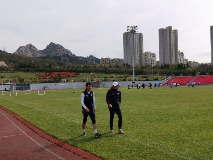 『咱该』青岛黄海：别管赛季啥时候开 咱该咋练咋练