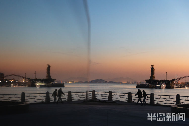 [夜登]夜登小麦岛：回望彼岸 别有一番景色