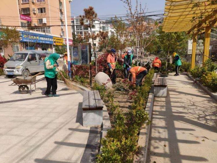 「卫生死角」青岛市城管局组织清理卫生死角960处 清运垃圾1500余吨
