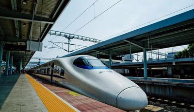 “五一”当天铁路迎客流高峰 青岛西站14趟列车恢复开行