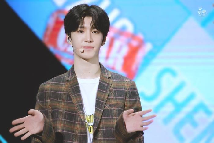 #范丞丞#山东籍歌手范丞丞参加“相信未来”义演 吐露心声：一样很紧张