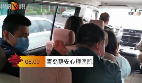 【視頻】臨沂女子走失一年后終于在青島見到父親 第一句話是關心父親的腿