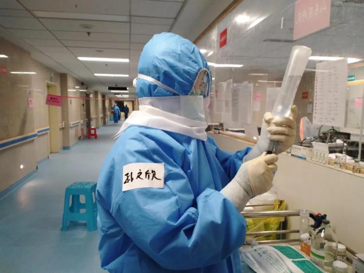 2020年第一季度"青岛好护士"孙文欣:身先士卒 拼搏奋斗在抗击疫情第