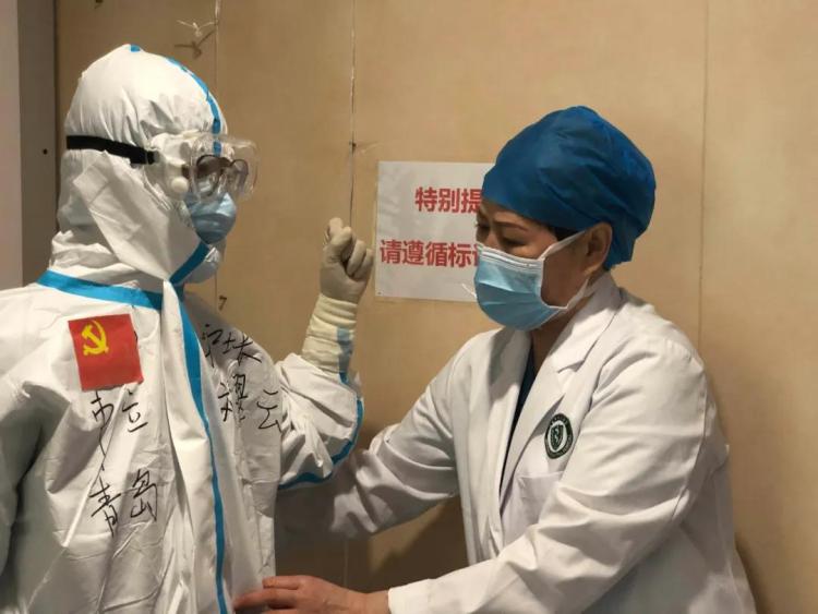 护士2020年第一季度“青岛好护士”位兰玲：有我在别怕 疫情防控团队的“主心骨”