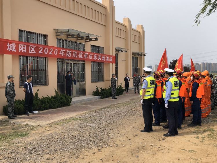 以练以练为战 城阳区组织开展防汛抢险实战演练