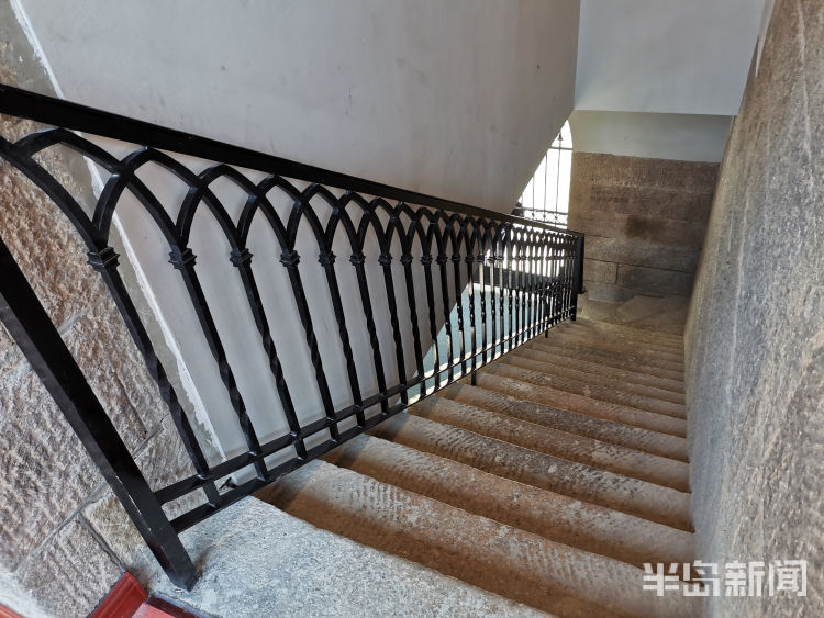 今昔对比青岛最大里院：广兴里今昔对比 老里院焕发活力