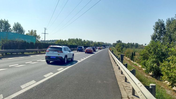 同三青岛同三高速交警发布辖区事故多发路段 提醒驾驶员安全行车