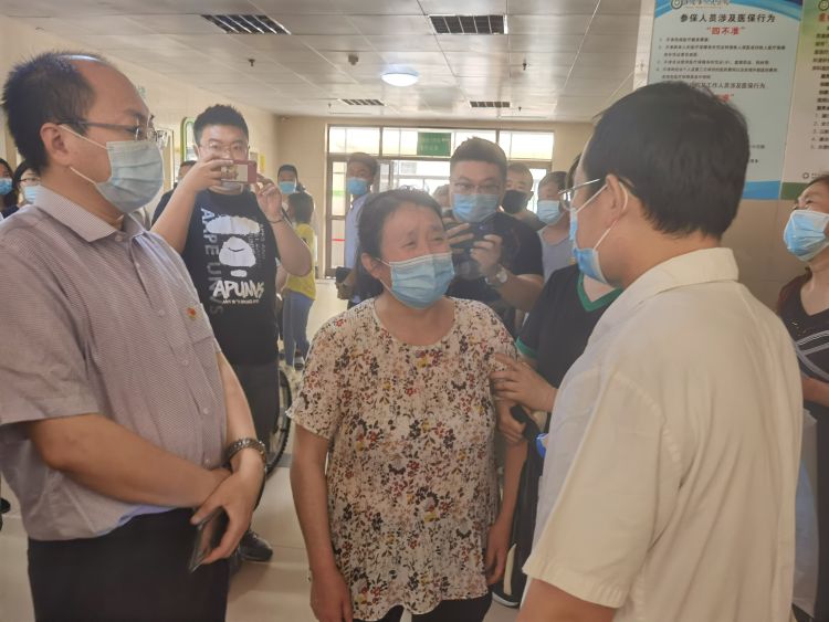 平度市爱心涌动 捐款如潮！扯被救人的平度大哥获评“平度市见义勇为先进个人”