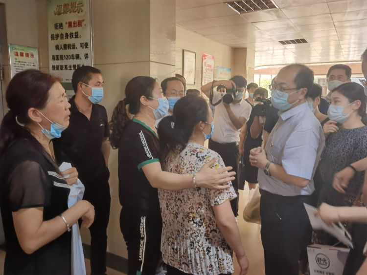 平度市爱心涌动 捐款如潮！扯被救人的平度大哥获评“平度市见义勇为先进个人”