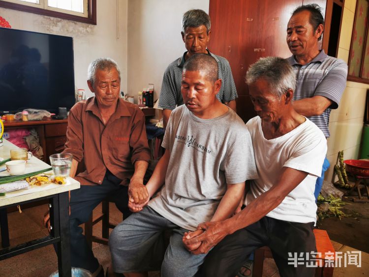 失联失联五六年的兄弟回来了！警方通过高科技手段 让青岛市救助服务中心从不开口的“无名氏”找到了家