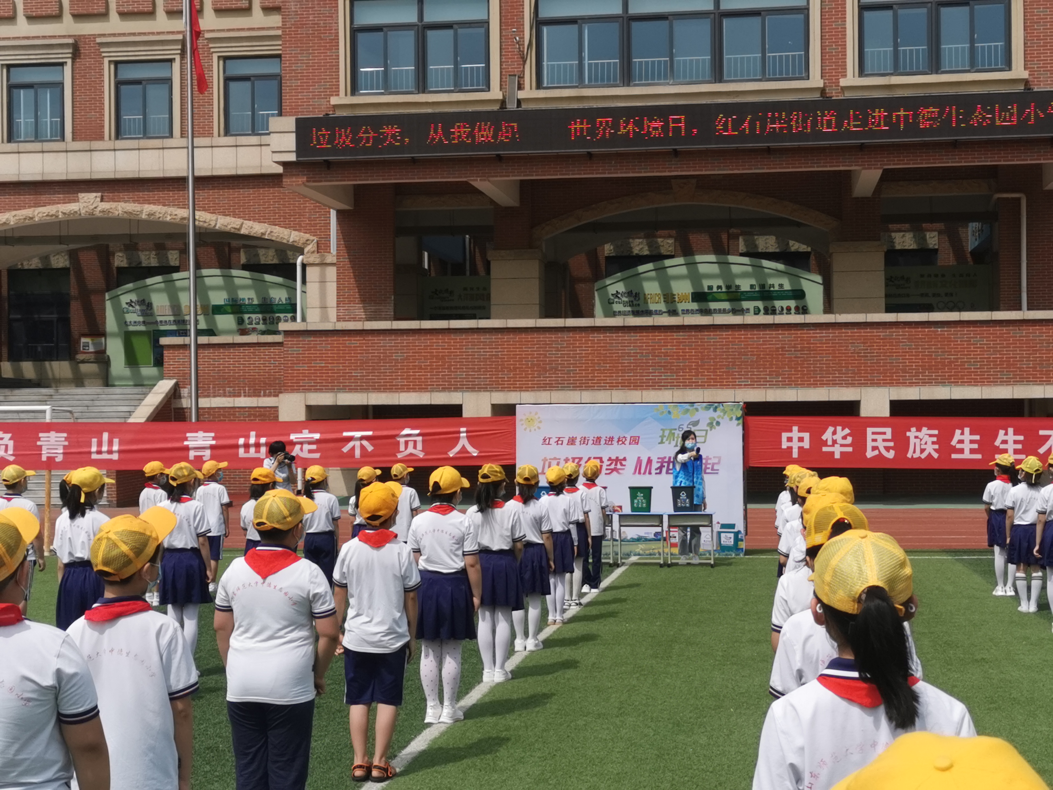 西海岸新区各镇街全面行动开展垃圾分类工作