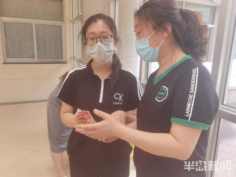 青大“平度救人大哥”转入青大附院ICU接受治疗 医院为其开启绿色通道