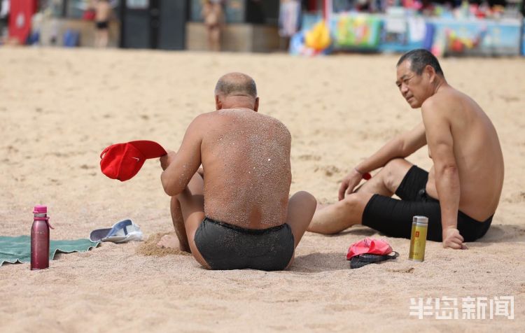 过个第一海水浴场正式对外开放 海边过个清凉周末