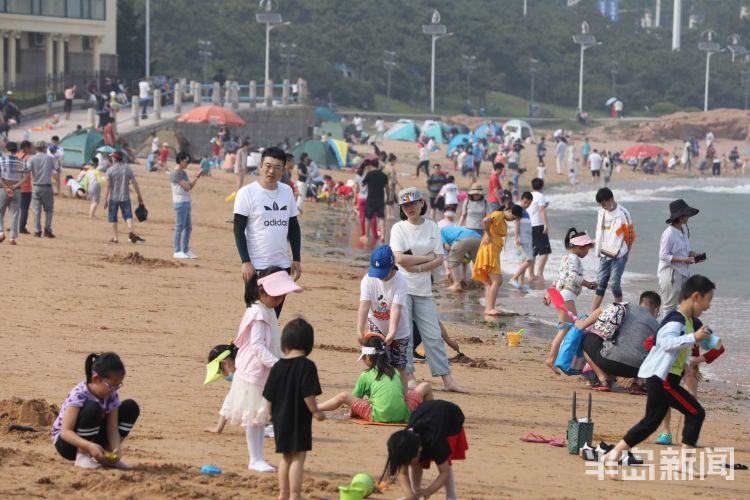 过个第一海水浴场正式对外开放 海边过个清凉周末
