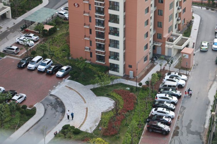 停车位刚交付还没使用停车位业主需要交管理费吗？官方回复