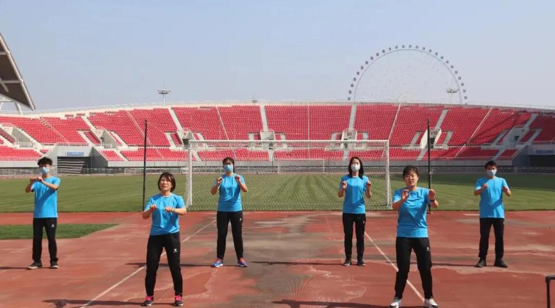 免费 潍坊奥体中心体育场跑道对外开放了
