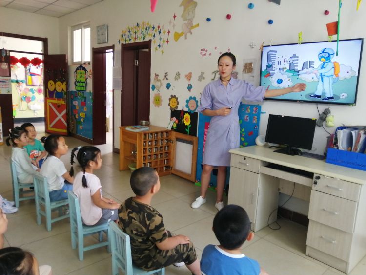 测体温即墨480所幼儿园6月8日复学 幼儿每天户外活动不少于2小时