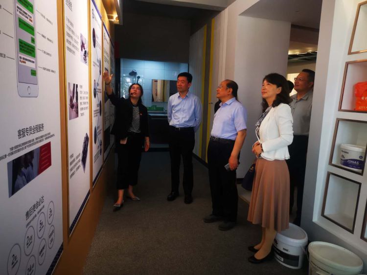 商会市派李沧区服务企业工作队到青岛市江苏商会走访调研