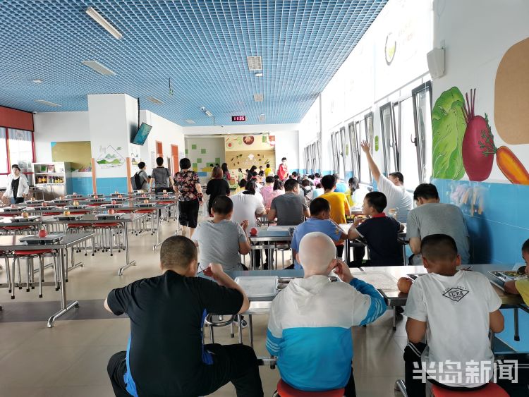 盲校青岛市盲校全校师生在西海岸校区正式开学 最后一批孩子回归校园