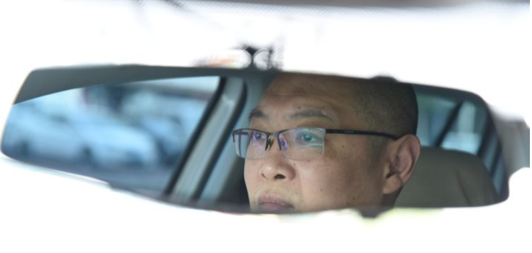 神探男子肇事逃逸后将车辆“大卸八块”不巧的是他遇上了“追逃神探”