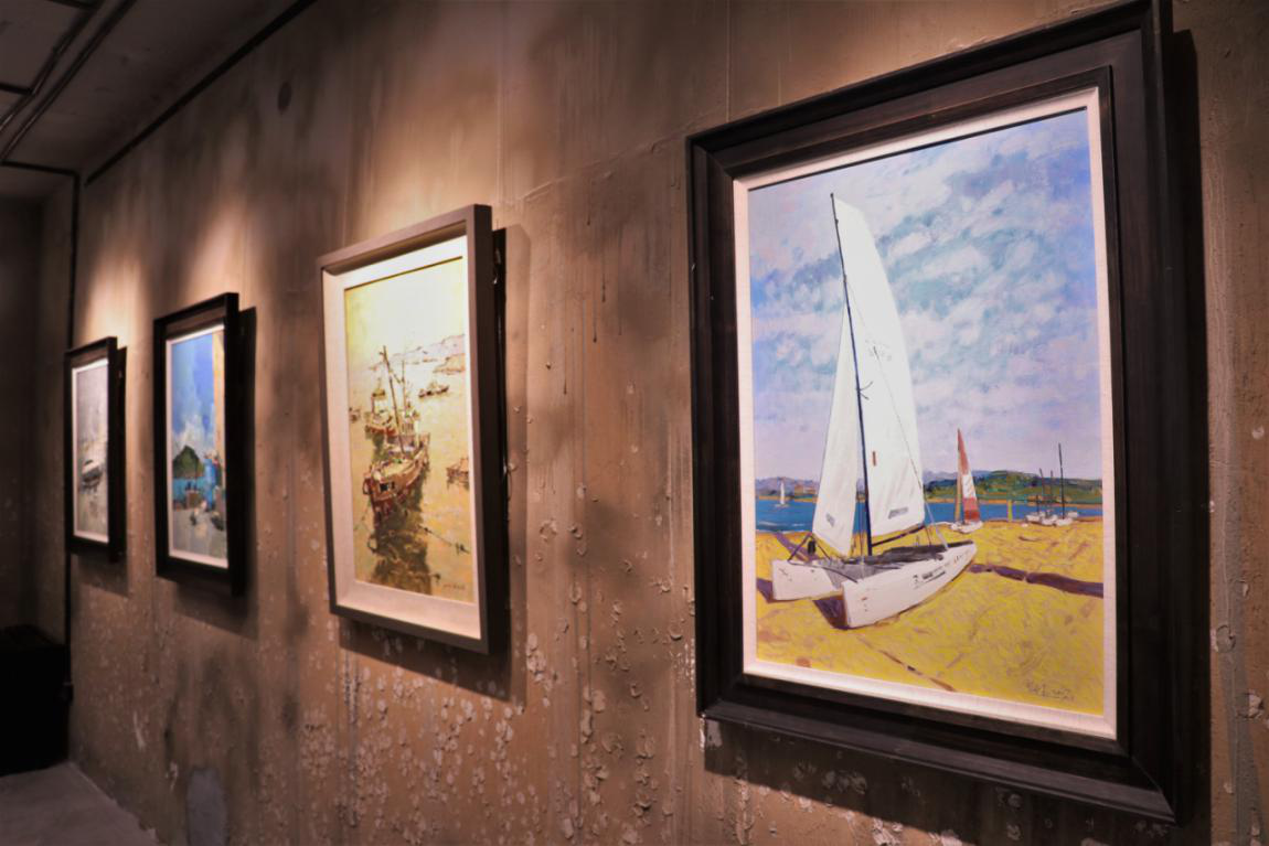 威海市举办“精致威海·魅力海洋”主题油画展