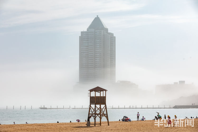飘渺八大关二浴海边层层雾气从海上吹来宛如仙境
