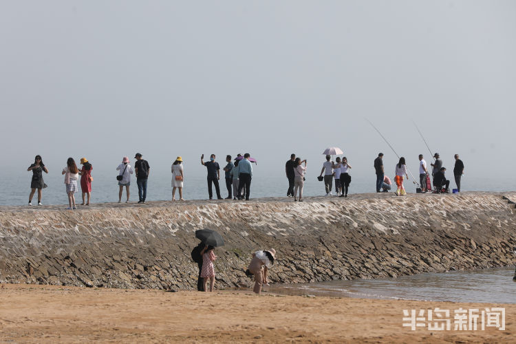 飘渺八大关二浴海边层层雾气从海上吹来宛如仙境