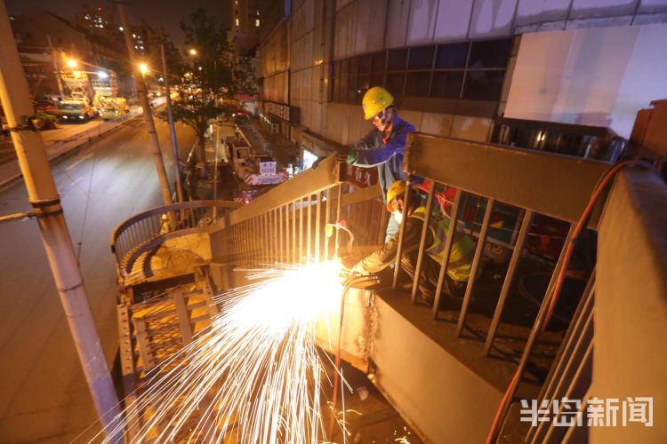 中山路中山路人行天桥正式开拆 胶州路至天津路段电车电缆入地