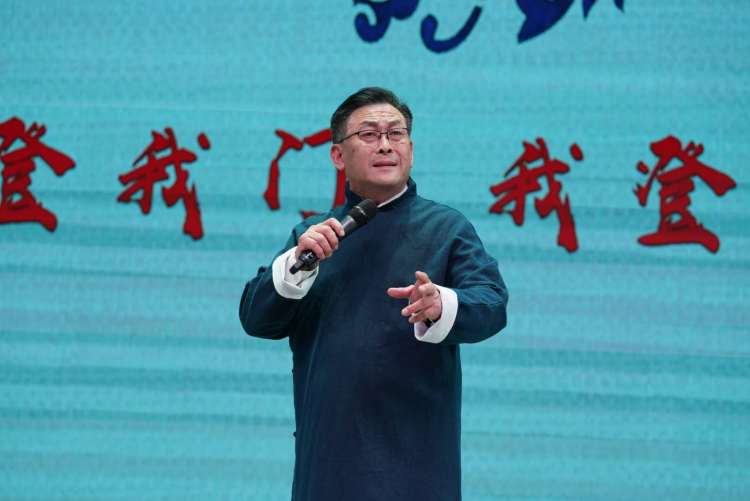 茂腔青岛市非遗传承人王本宏： 茂腔一唱就是“偶像” 用各种方式来记录、传承