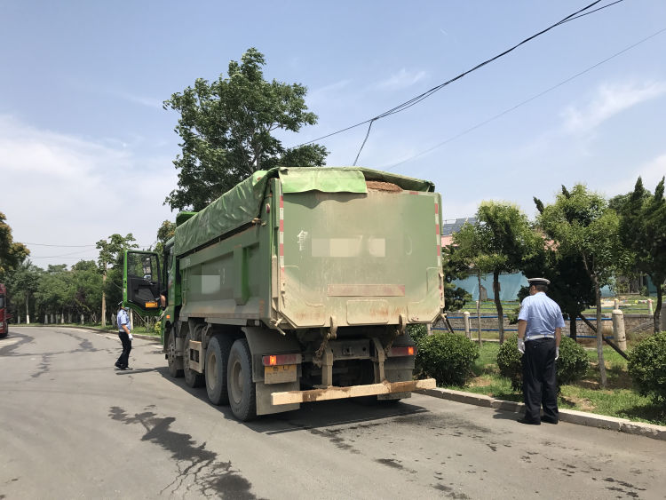 李沧5月李沧交警查获违法大货车392辆 其中严重超载百吨王21辆