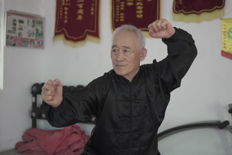 螳螂拳青岛市非文化遗产的传承人孙德龙：把“太极梅花螳螂拳”发扬光大