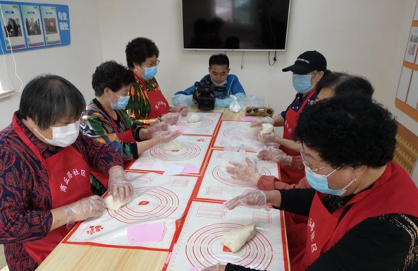 市北区洛阳路街道：党群齐动手 清凉送给志愿者