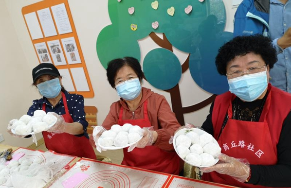 市北区洛阳路街道：党群齐动手 清凉送给志愿者