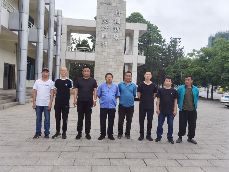 平度“平度大哥”恢复自主呼吸 9位“扯被”救人市民全部确认