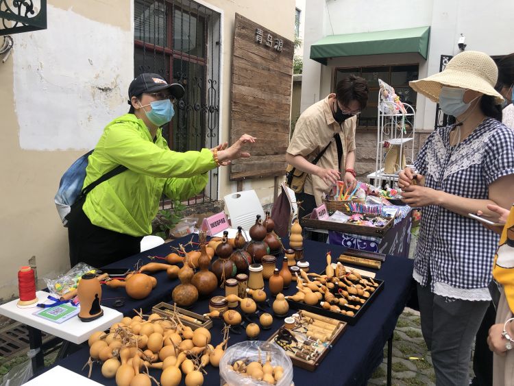 市集服饰文化市集、时尚美食市集……青岛推出特色市集为文艺老街添新活力