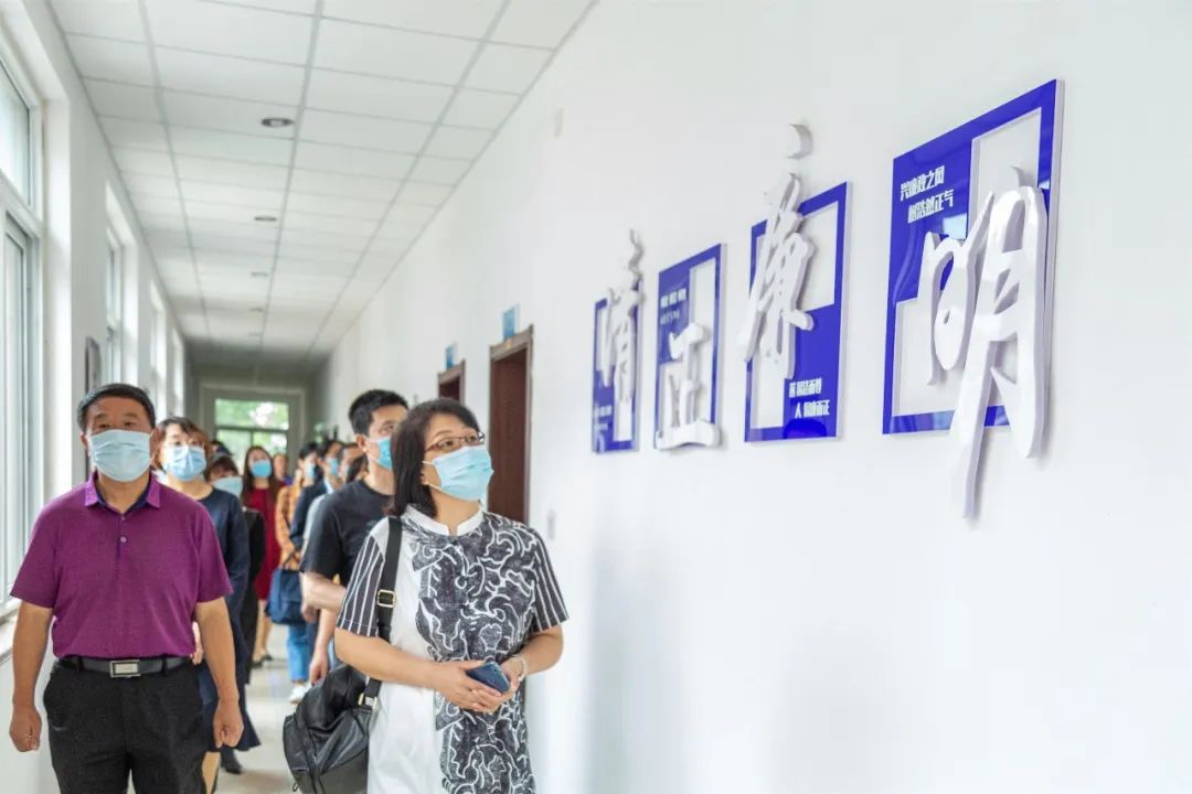 市民西海岸新区综合行政执法局举行“市民开放日” 让执法与市民零距离